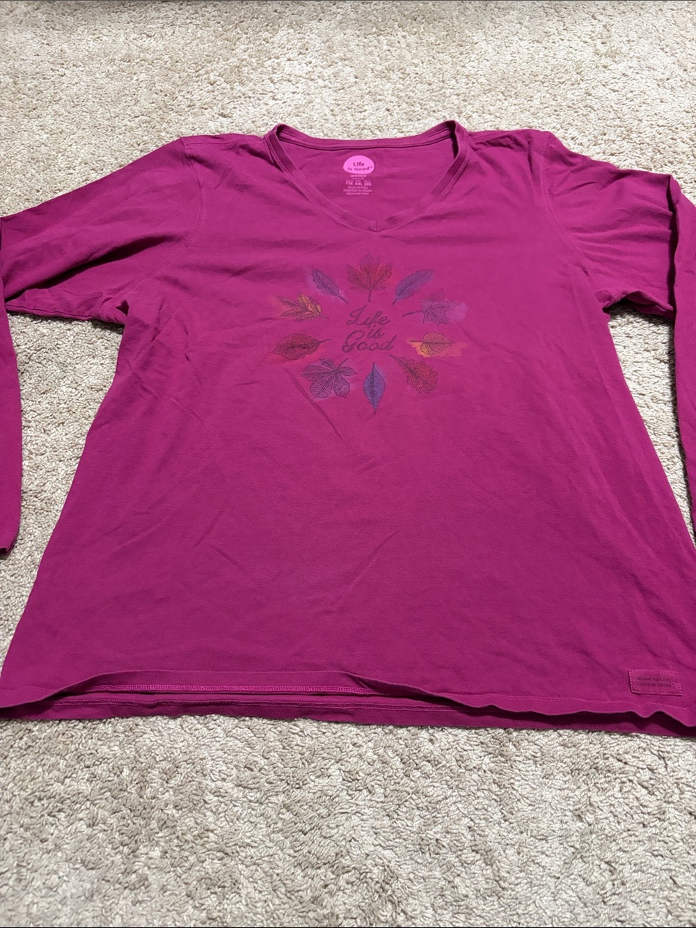 Life is Good V Neck Long Sleeve Graphic Tee Circle of Leaves XXL